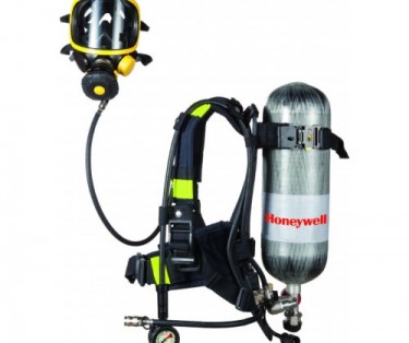 SCBA  Self-Contained Breathing Apparatus training - एसआरबीए स्वयं-समाहित ब्रेटिंग उपकरण प्रशिक्षण